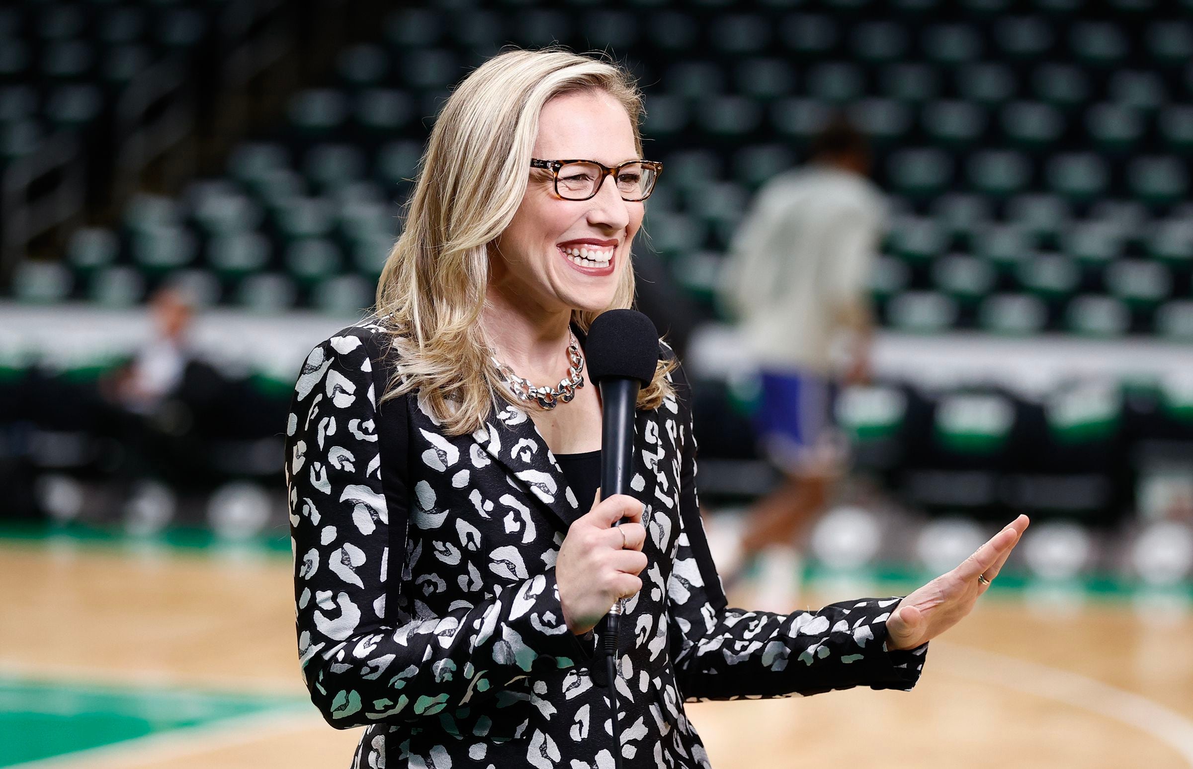 Seahawks hire Kate Scott for preseason TV play-by-play job