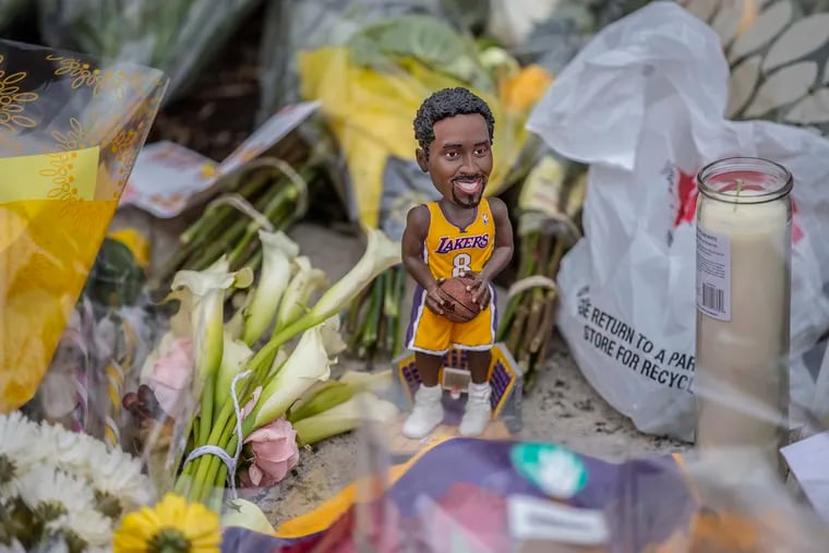 An Artist Replicated Kobe Bryant's Lakers Jersey Using Flowers