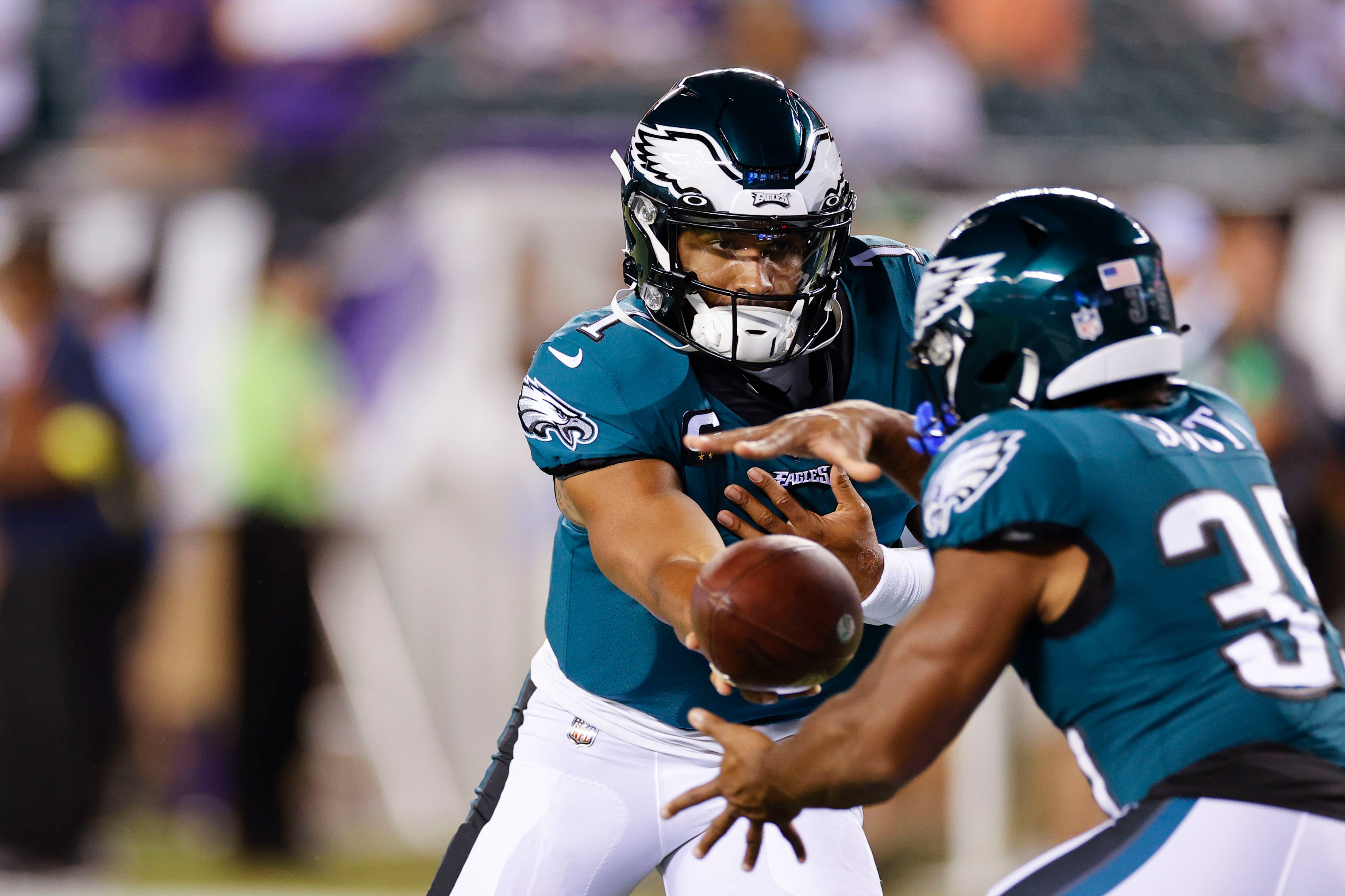 Eagles QB Hurts not ruling himself out for XMas Eve clash with Cowboys –  Trentonian