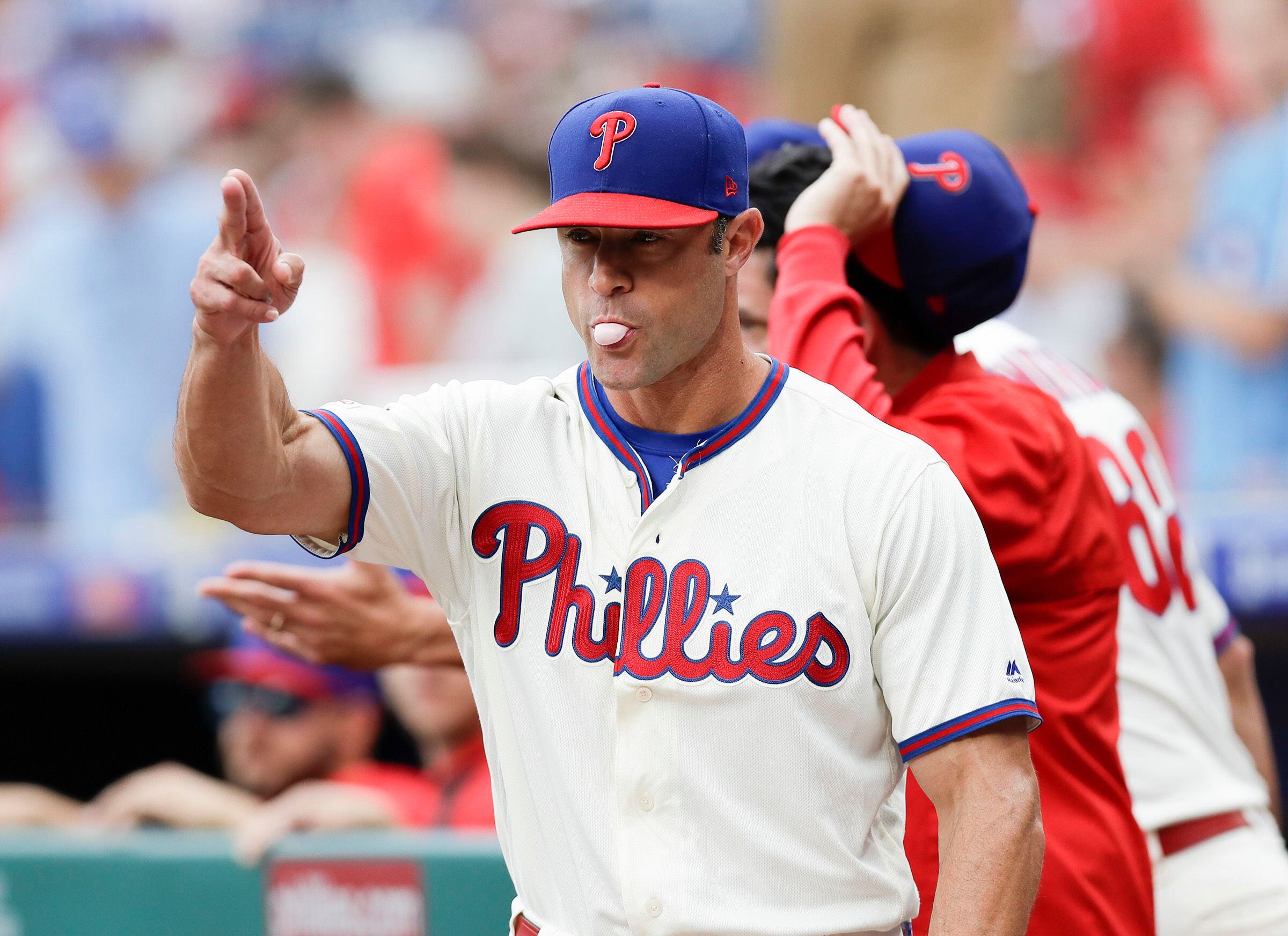 Matt Klentak gives Gabe Kapler vote of confidence - NBC Sports