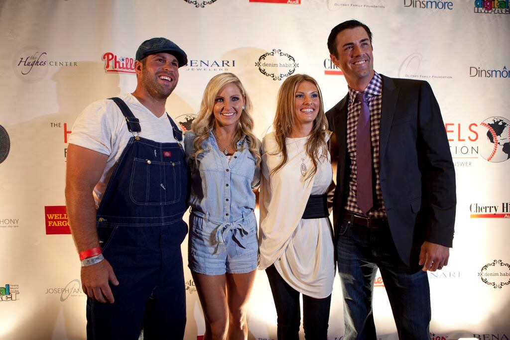 cole hamels: Chexy's Fashion Report: Blue Man