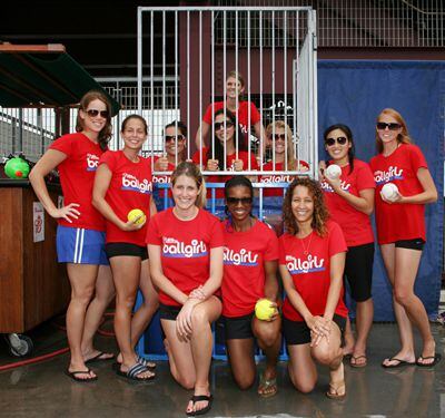 No #Phillies game tonight ☔️so time for a history lesson 🙃 The  #HotPantsPatrol was a team of female ushers (or 'usherettes'!!!) who worked  …