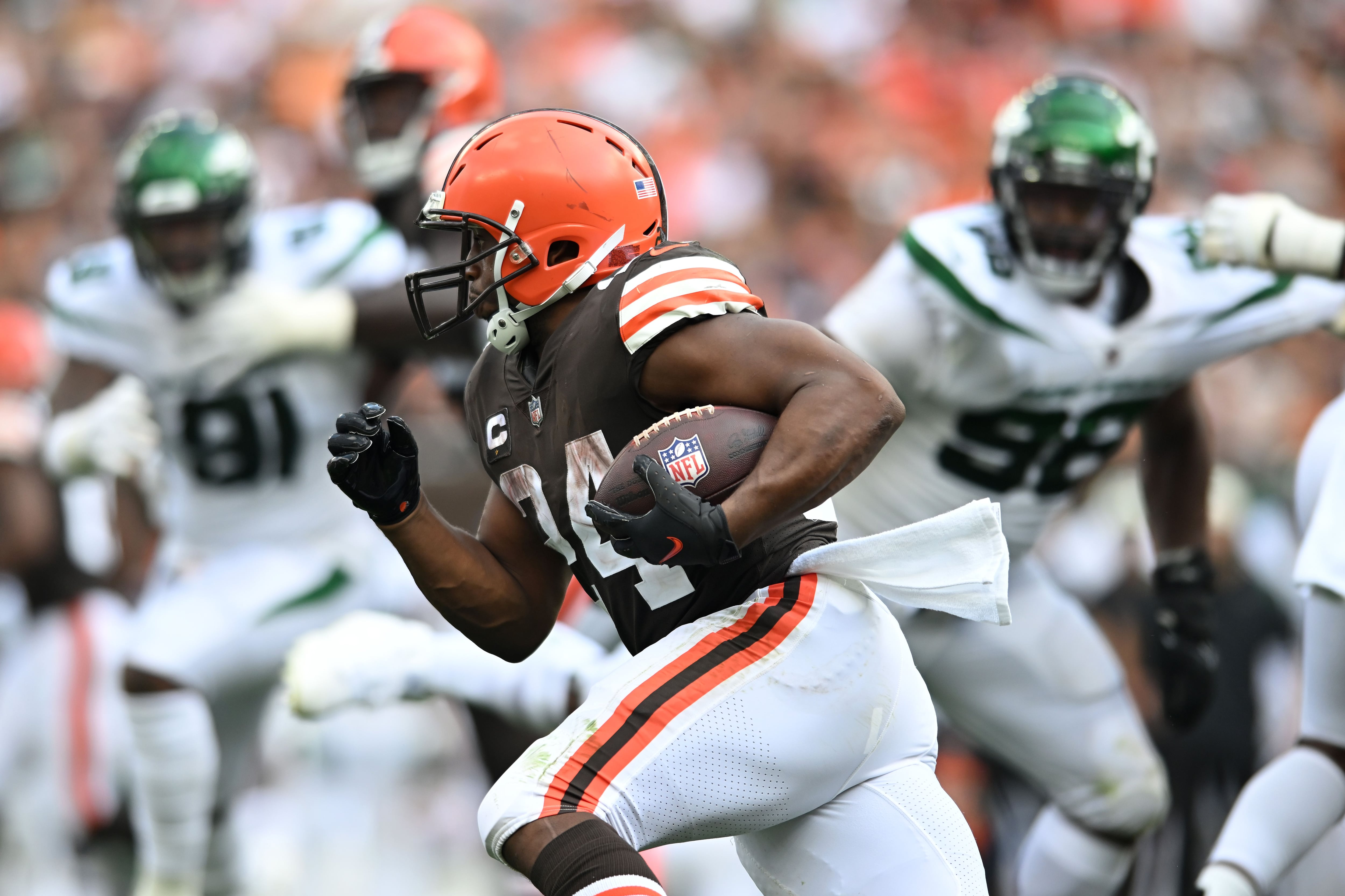 Browns vs. Steelers player props: Can Nick Chubb break loose on Thursday?