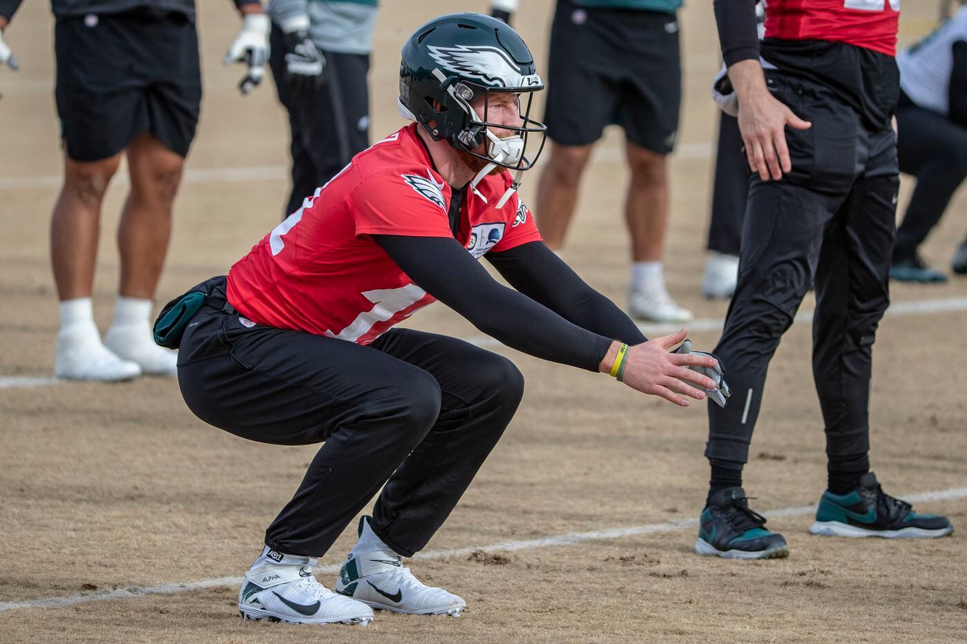  Wentz does his stretches during warmups before the Eagles practice on Jan. 2. 