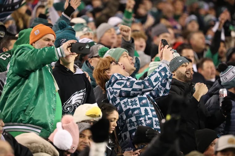 Five crazy moments in Philadelphia sports fan history