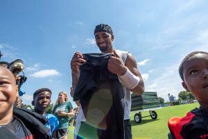 Philadelphia Eagles quarterback Jalen Hurts (2) looks to throw the ball  during an NFL football training camp practice in Philadelphia, Friday, Aug.  21, 2020. (Heather Khalifa/Pool Photo via AP Stock Photo - Alamy