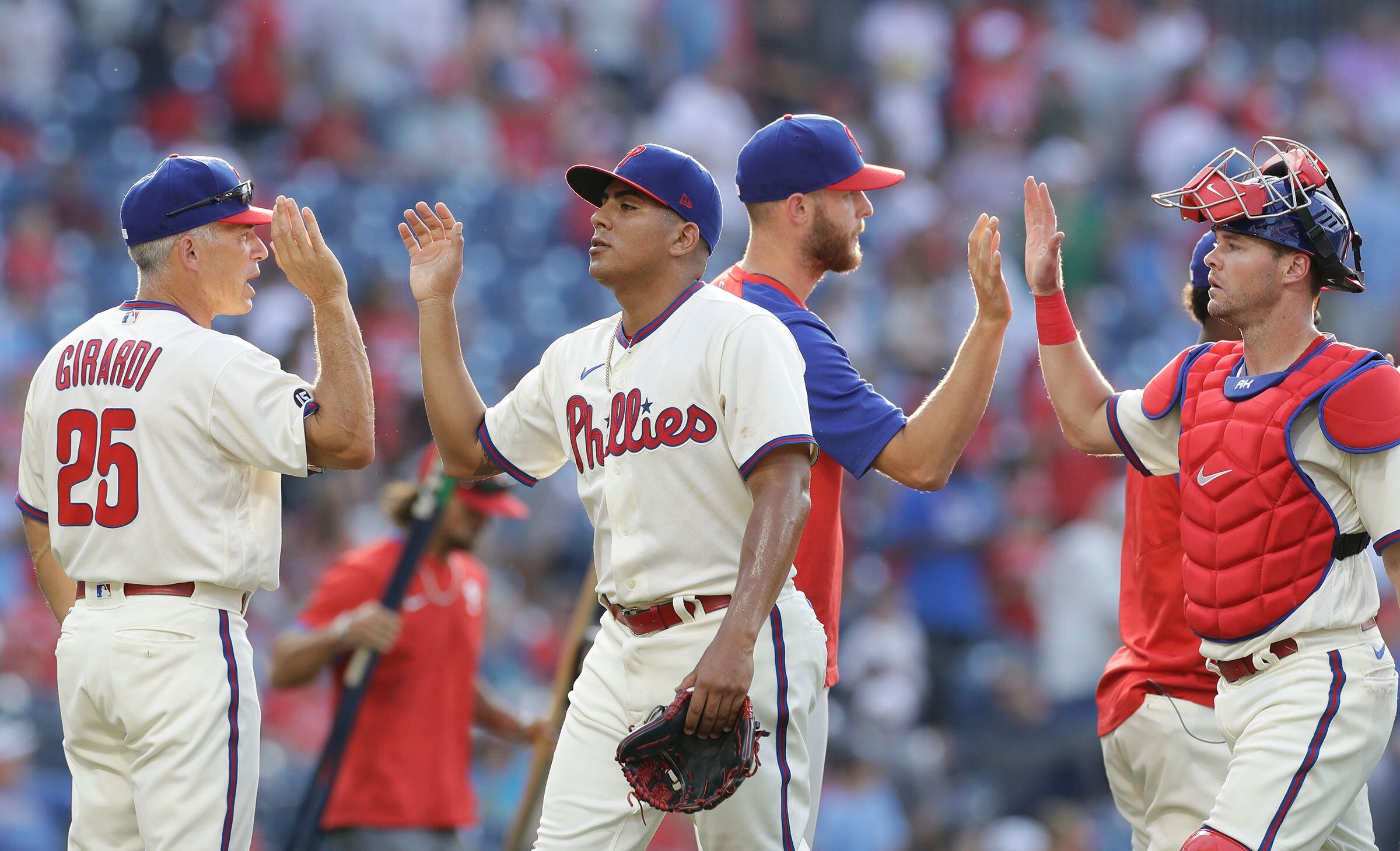 Observations from Phillies' extra-inning loss to the Marlins