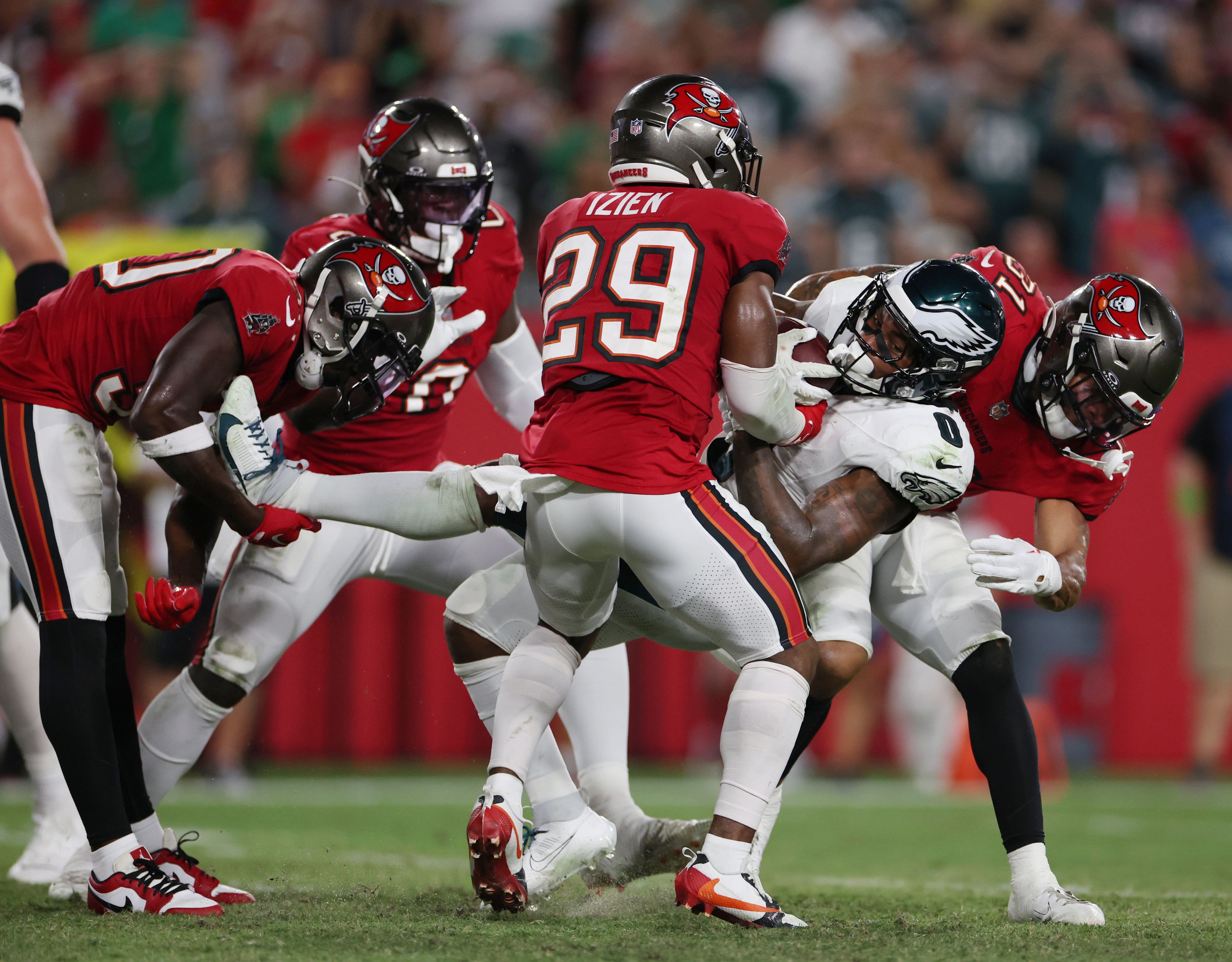 Weak NFC Is Wide Open as Flawed Tampa Bay Buccaneers Get Stomped on SNF, News, Scores, Highlights, Stats, and Rumors