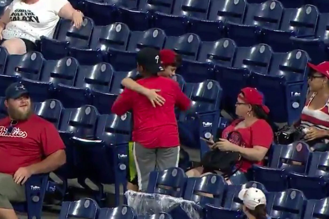 Highlight Of Last Night S Phillies Game Was Young Fan S Act Of