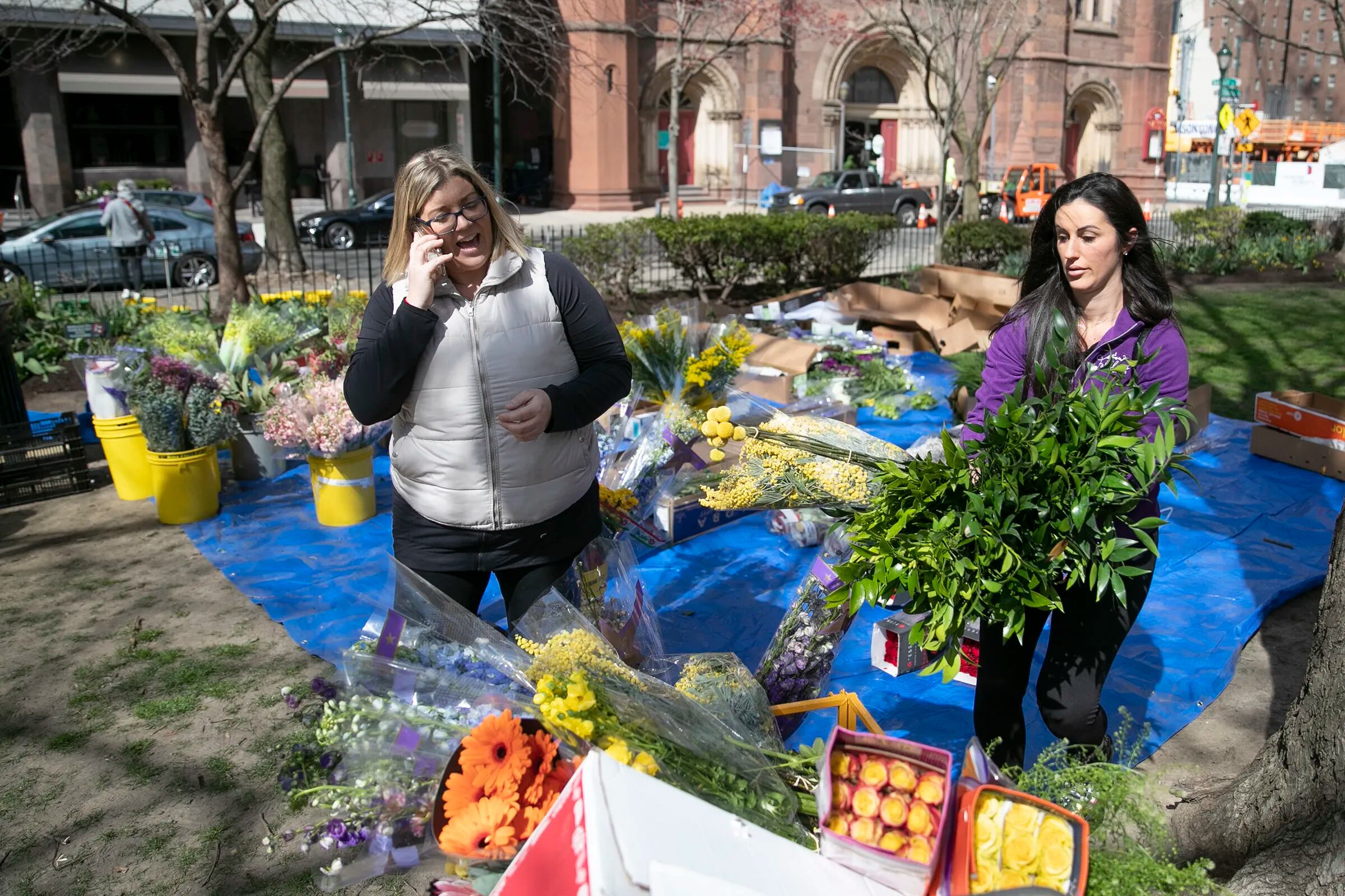 Coronavirus Philadelphia Florists Give Away 2 000 Flowers From Events Cancelled