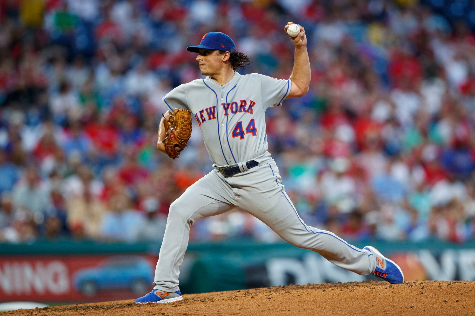 New York Mets starting pitcher Jason Vargas strikes out Philadelphia  Phillies Andrew McCutchen