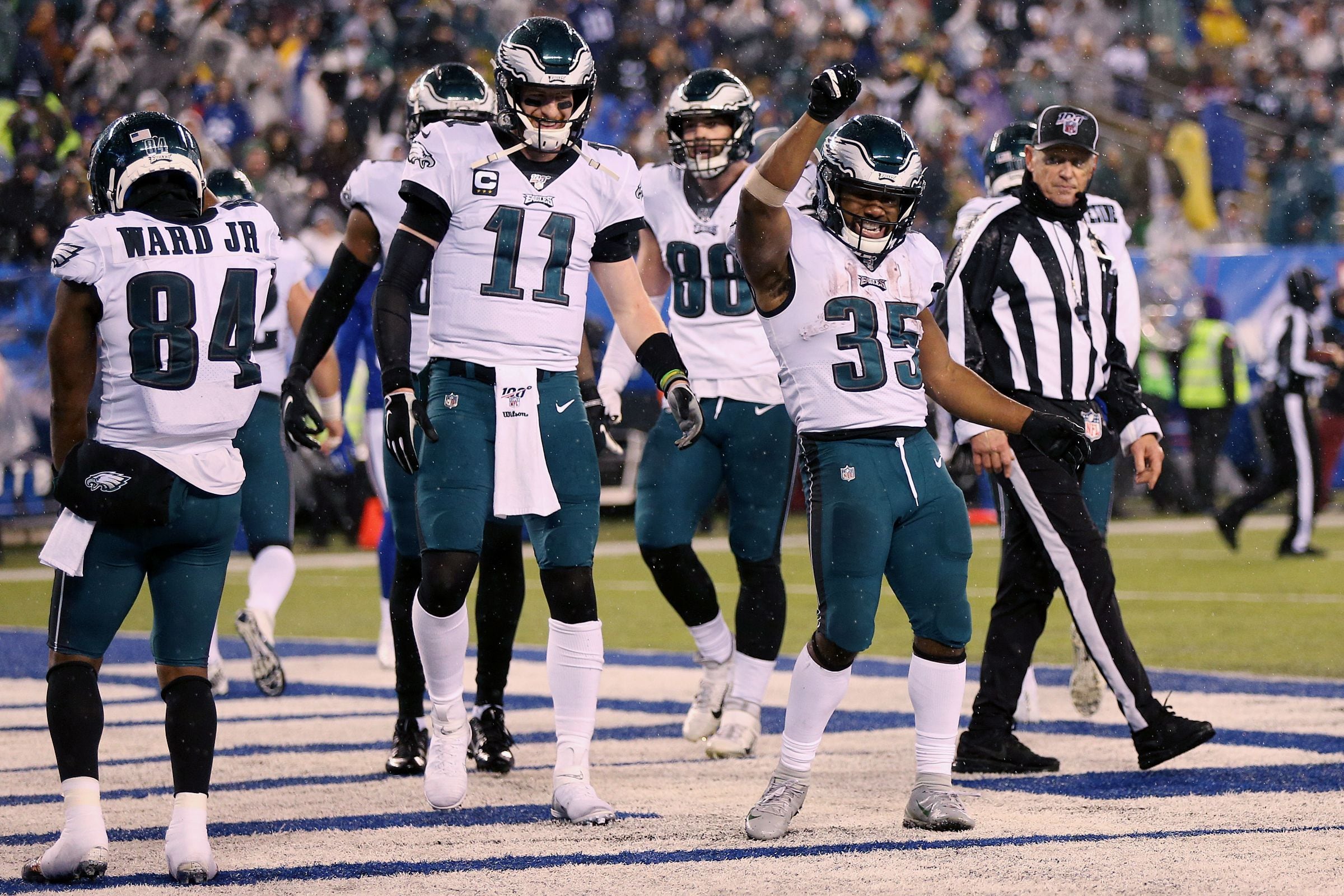 Eagles win NFC East: Carson Wentz, Boston Scott, Fletcher Cox did it how  Philadelphia loves most