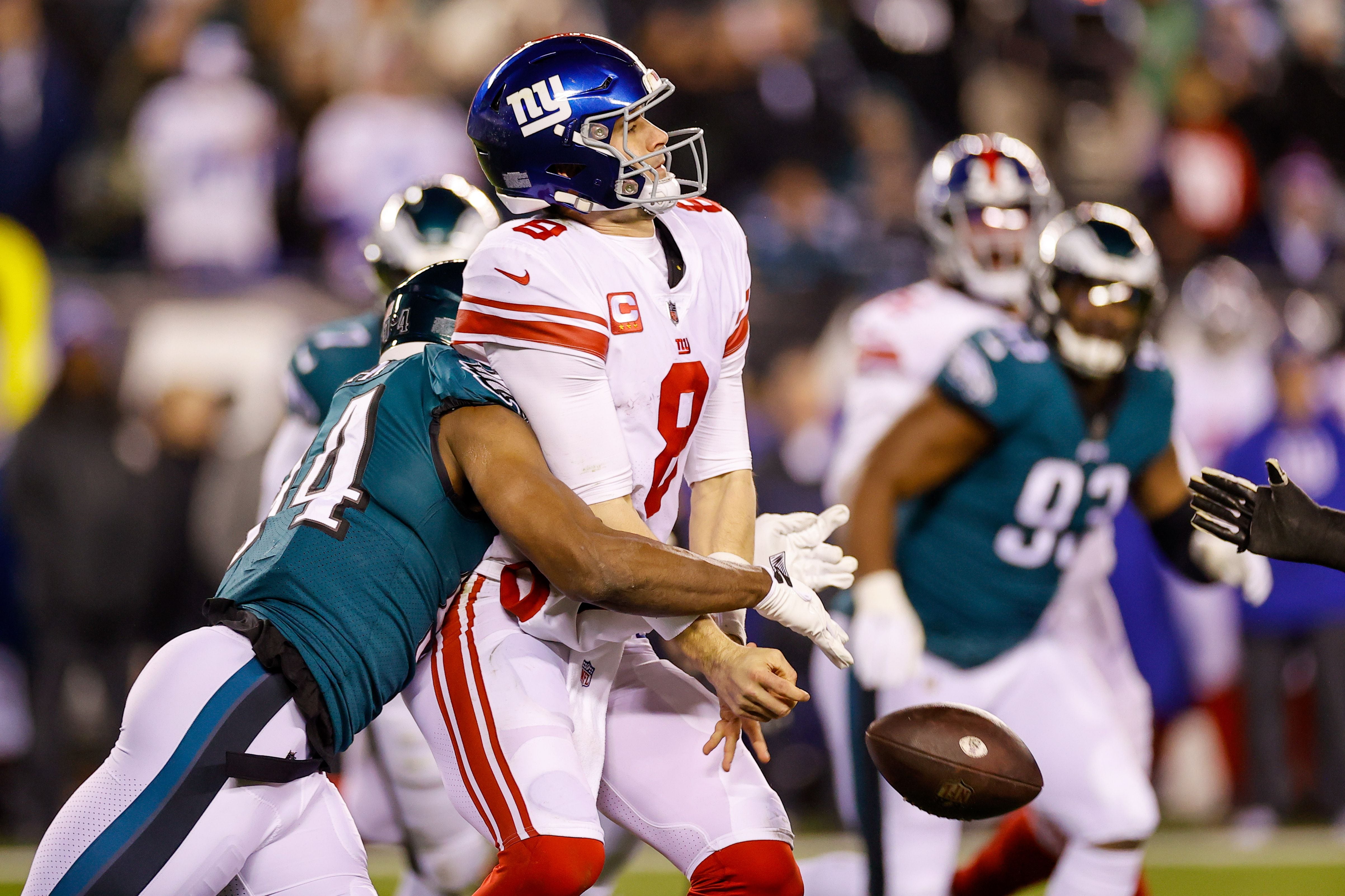 Birds put together complete victory on overmatched Giants