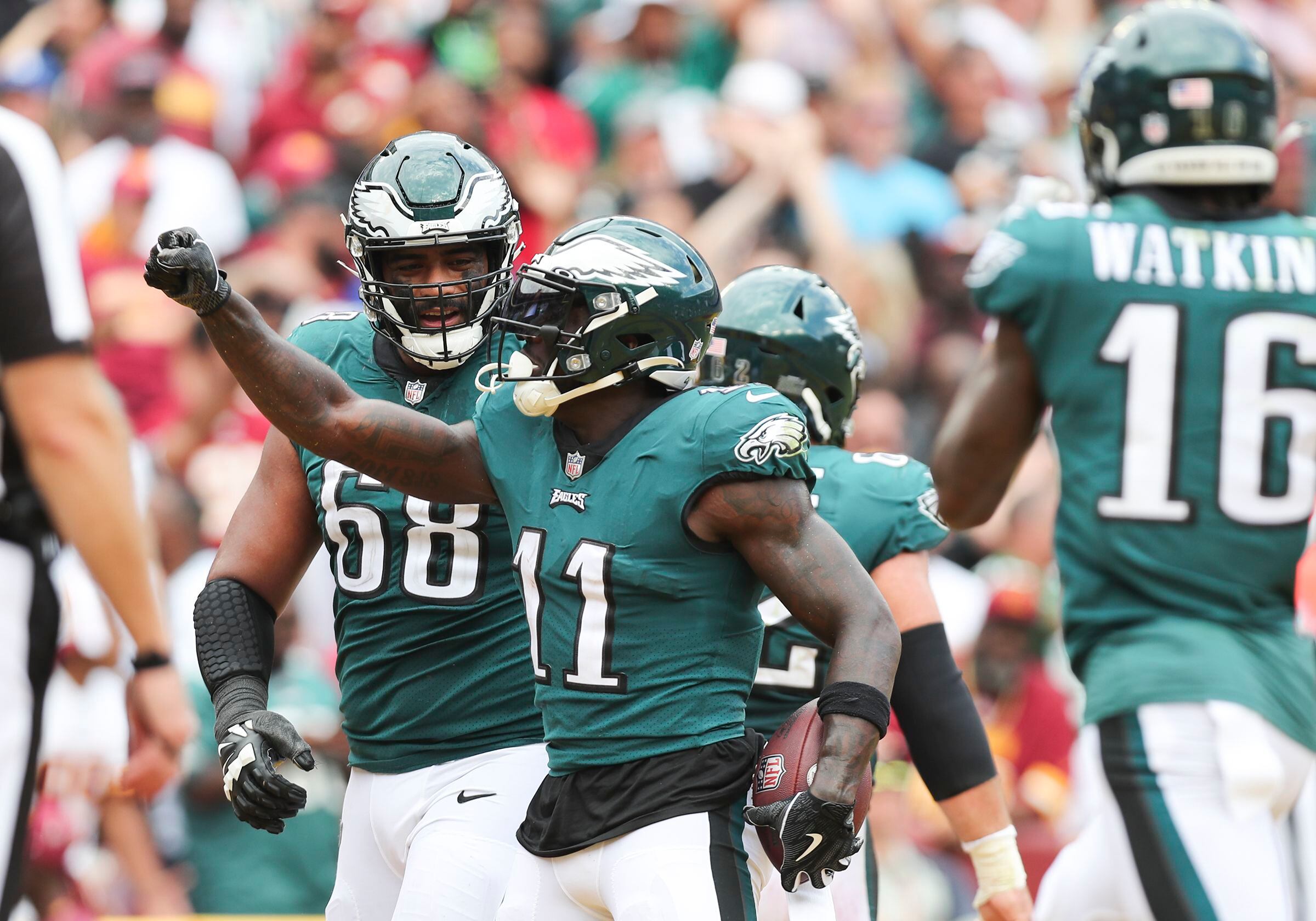 As Eagles dominated Commanders, green-clad fans dominated FedEx