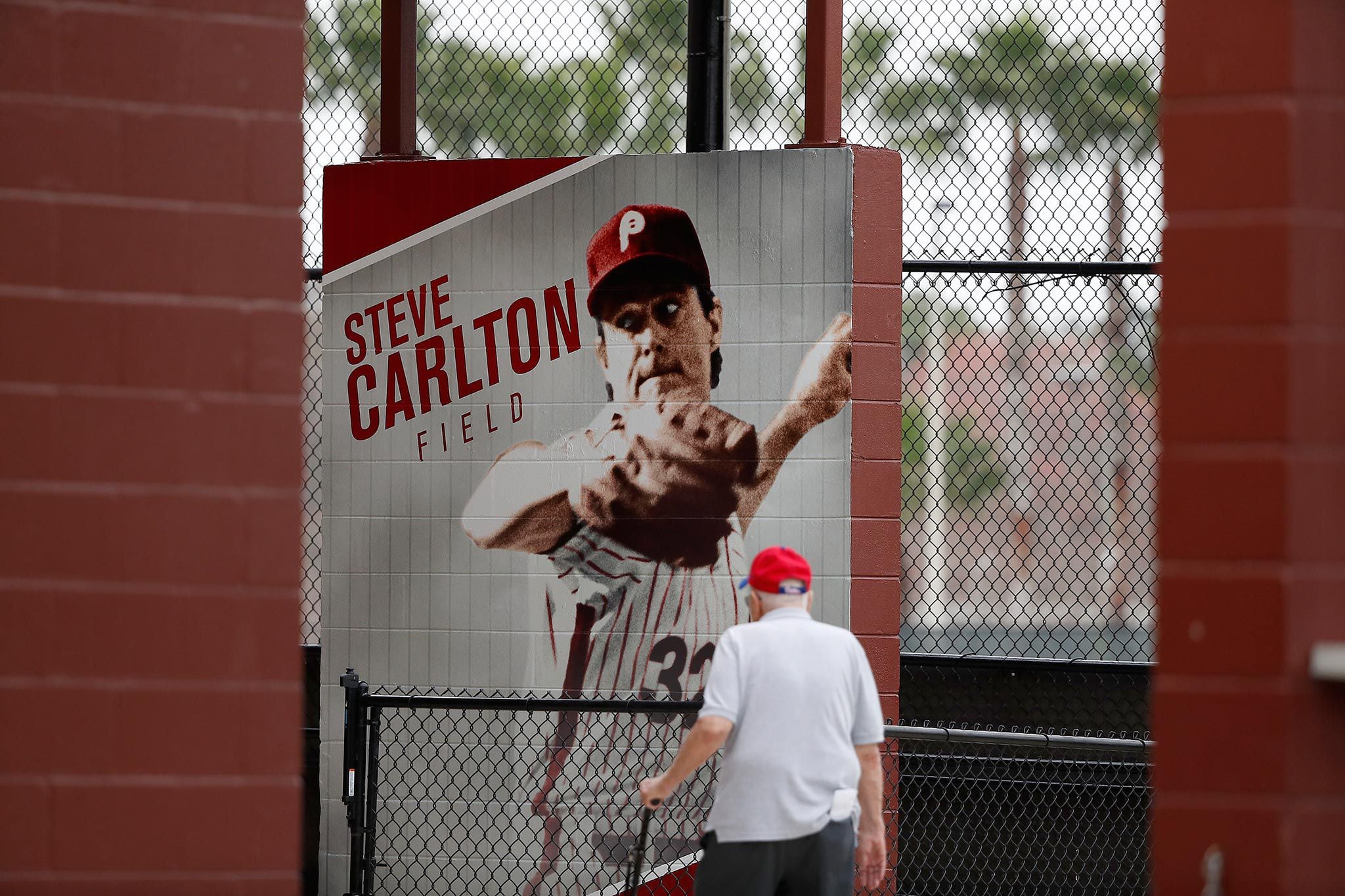 Baseball Ledgend Steve Carlton makes an impression on Quakertown's