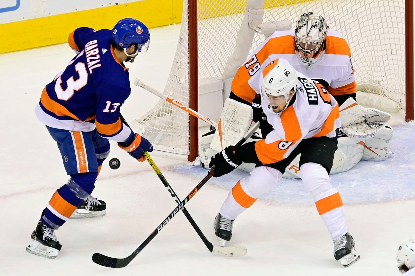 Observations from the Flyers’ 3-1 loss to the Islanders in Game 3
