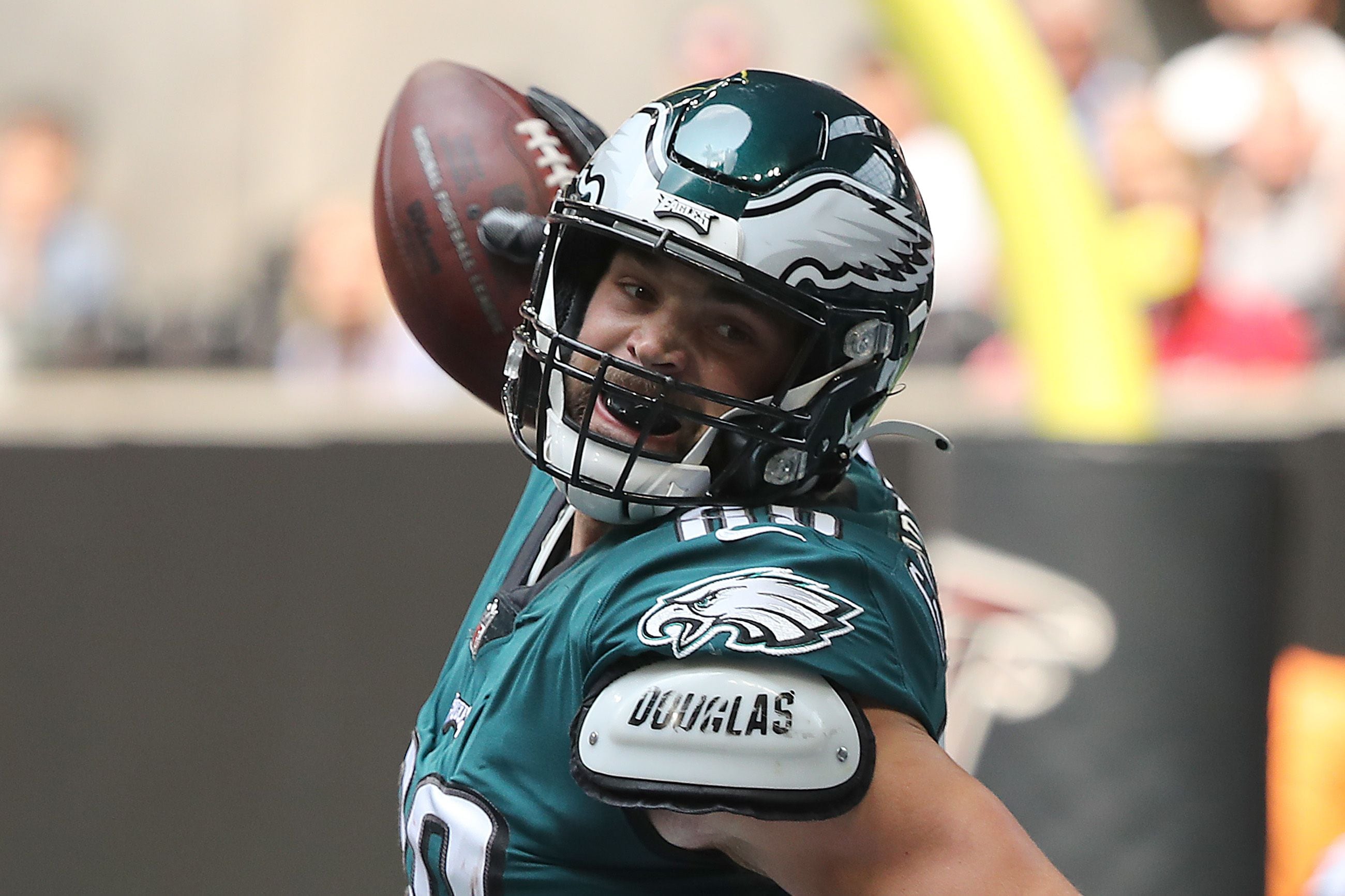 Eagles' Dallas Goedert earns high praise from coach Nick Sirianni as one of  the best tight ends in the NFL