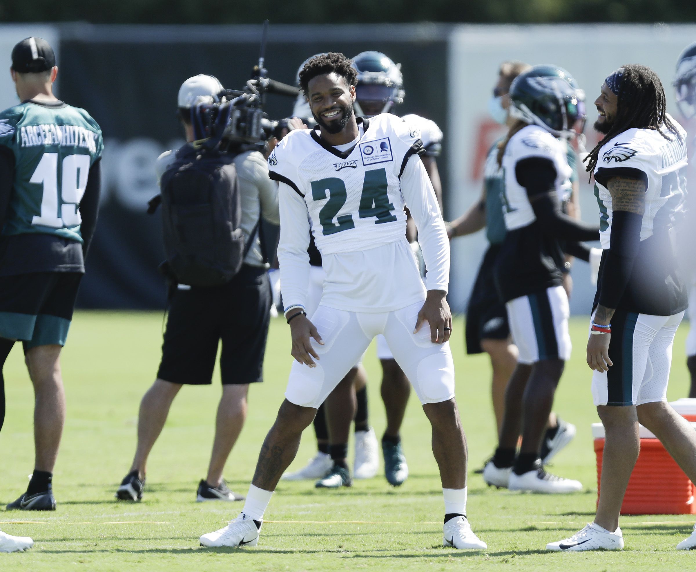 Eagles' CB Darius Slay honored with high school jersey during youth  football camp in his hometown - BVM Sports