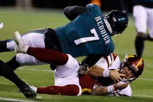 Eagles-Commanders analysis: Costly fumbles, questionable calls, shaky  defense lead to Birds' first loss