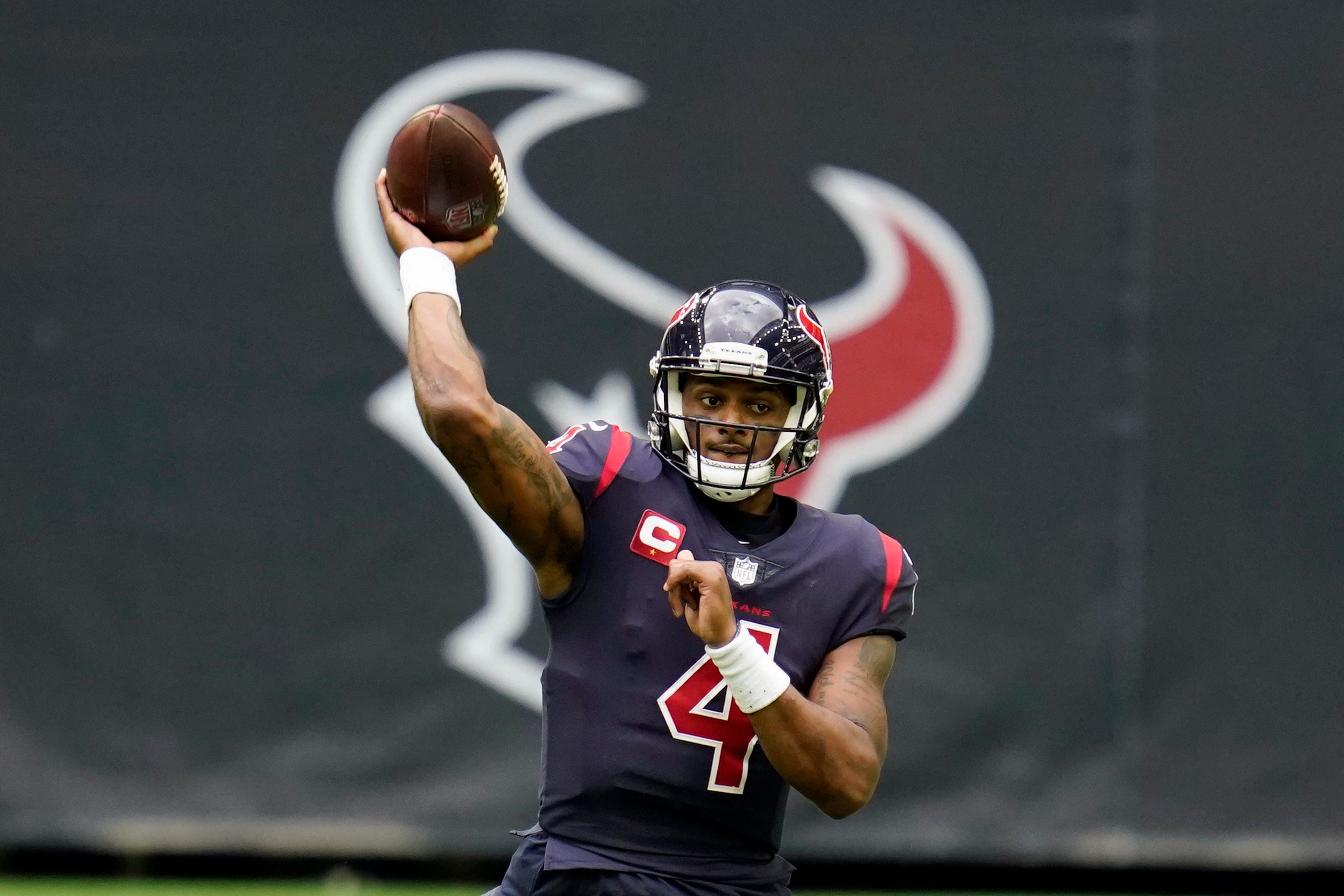 Maybe the Tampa Bay Buccaneers should offer trade for Deshaun Watson