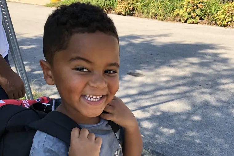 NY dad goes viral after posting photo of son's school meal