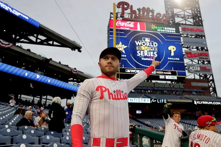 World Series Game 3: Phillies fans wear Mummer costumes, show off 'Philly  Rob' tattoos - 6abc Philadelphia