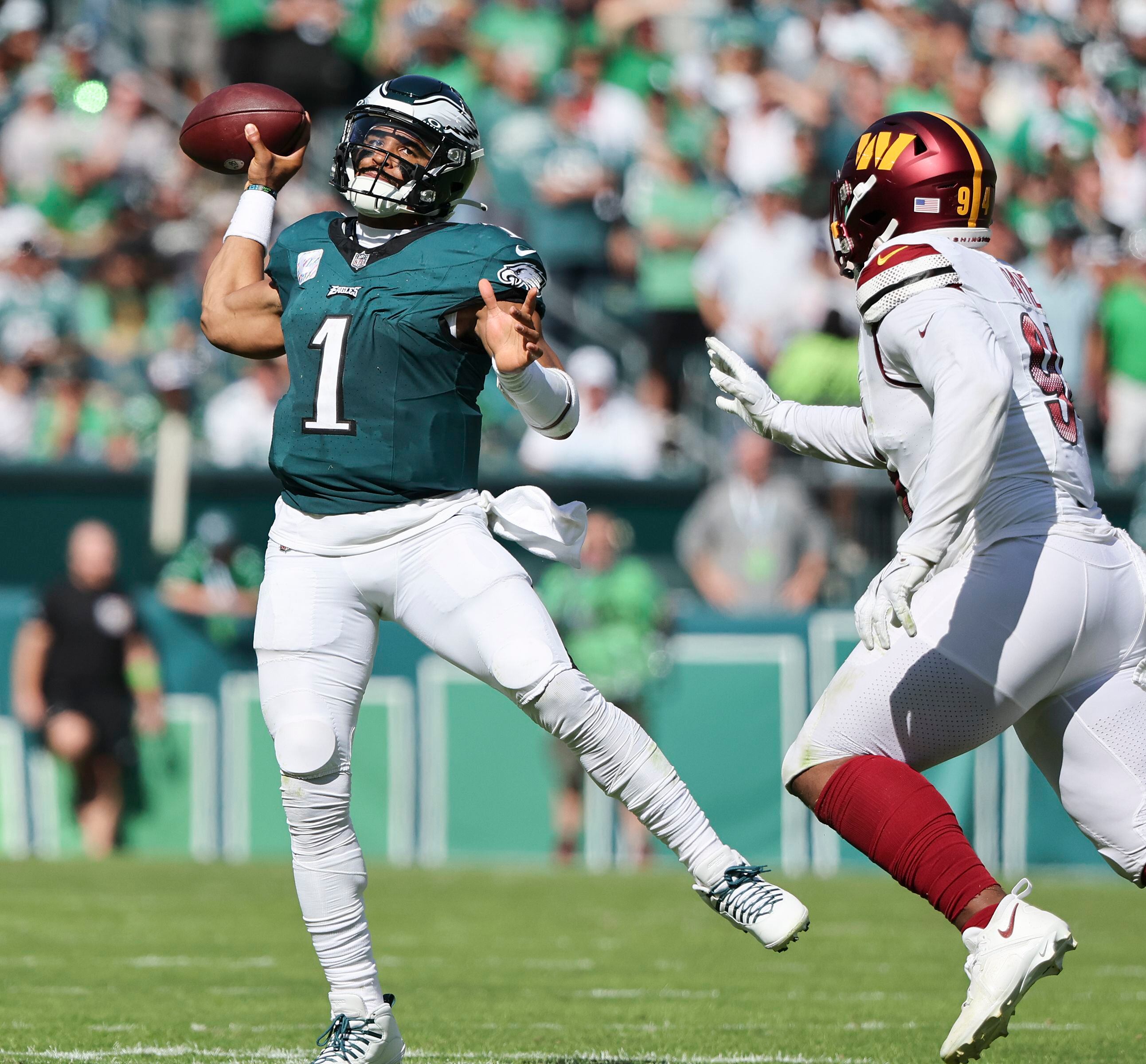 Philadelphia Eagles DeVonta Smith Gives Jake Elliott New Nickname: 'What  Can't He Do?' - Sports Illustrated Philadelphia Eagles News, Analysis and  More