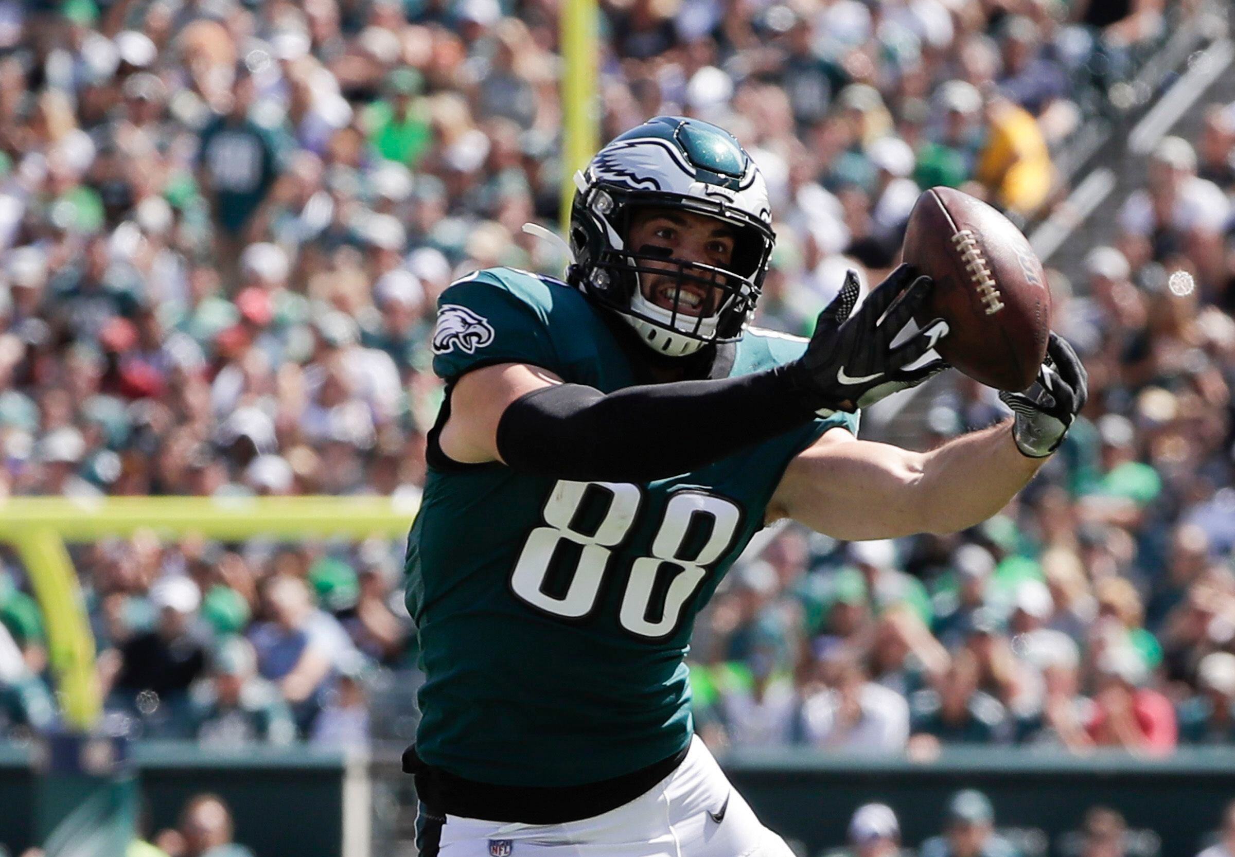 Dallas Goedert hurt Saturday, Alshon Jeffery update and more