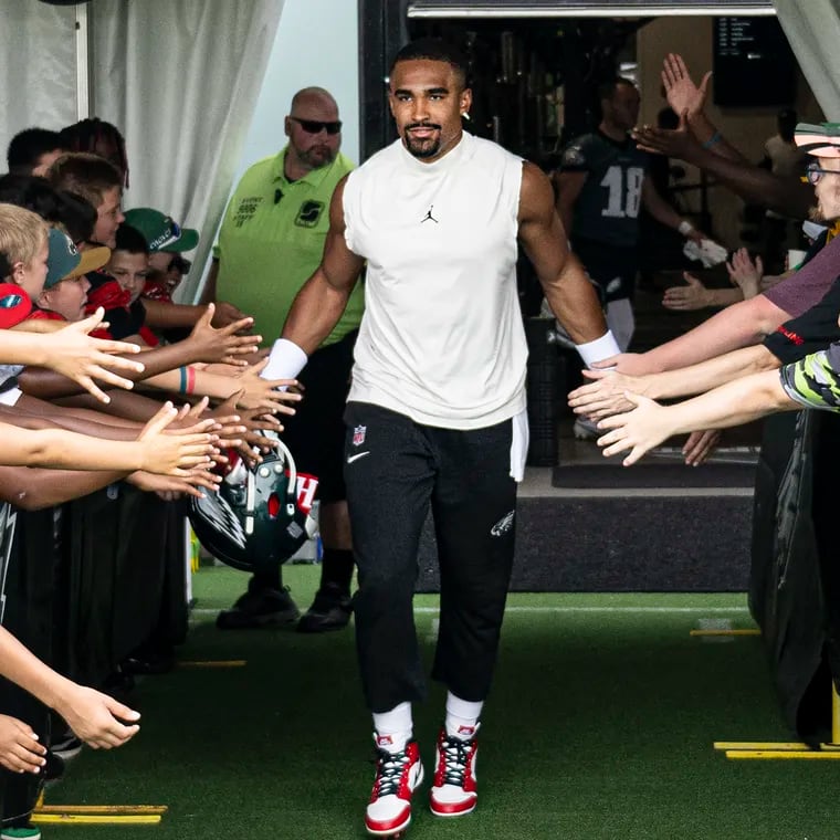 Jalen Hurts quieted the noise surrounding he and Nick Sirianni's relationship.