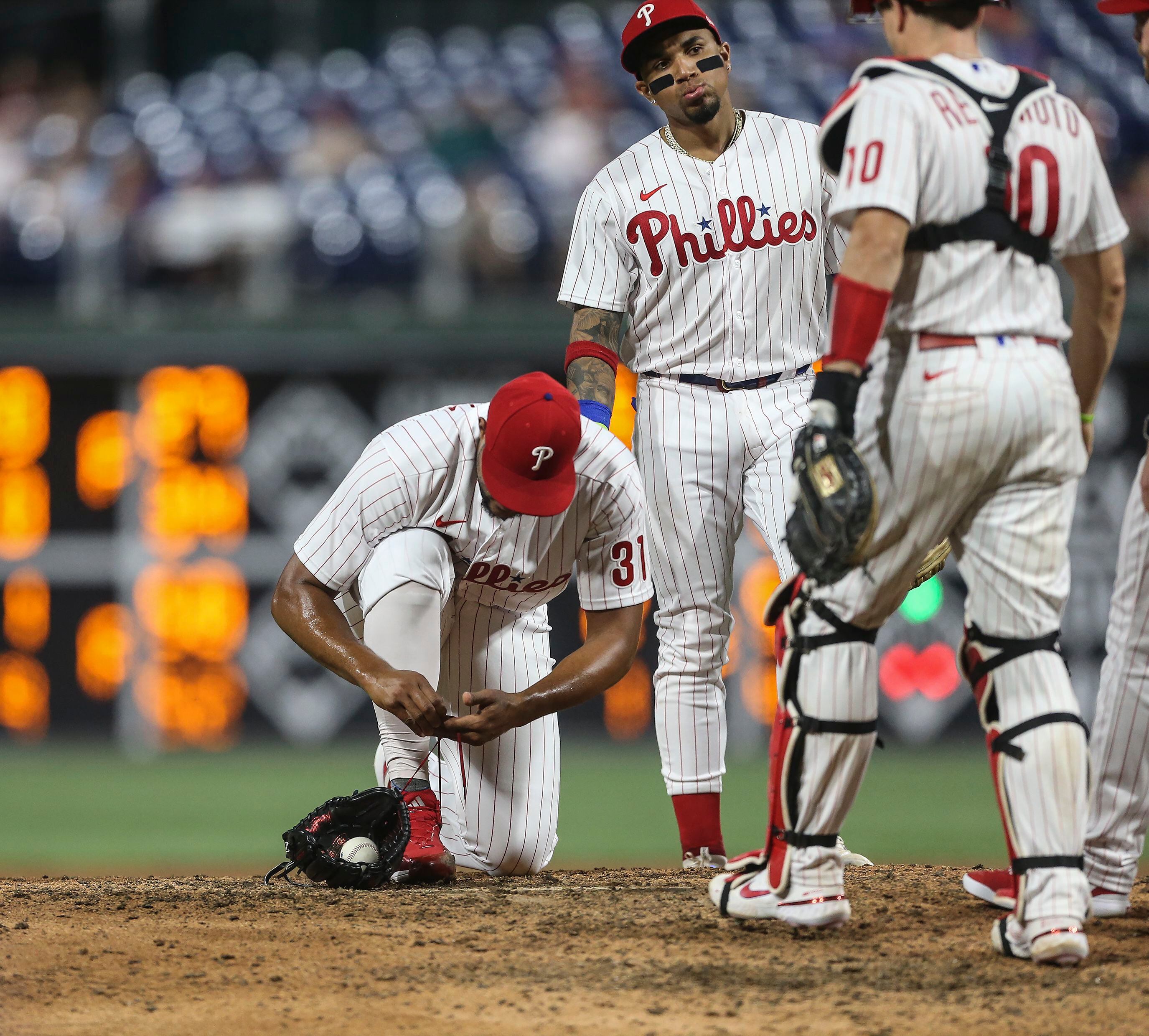 Jean Segura lifts Phillies in extra innings, other observations from 7-6  win over Diamondbacks