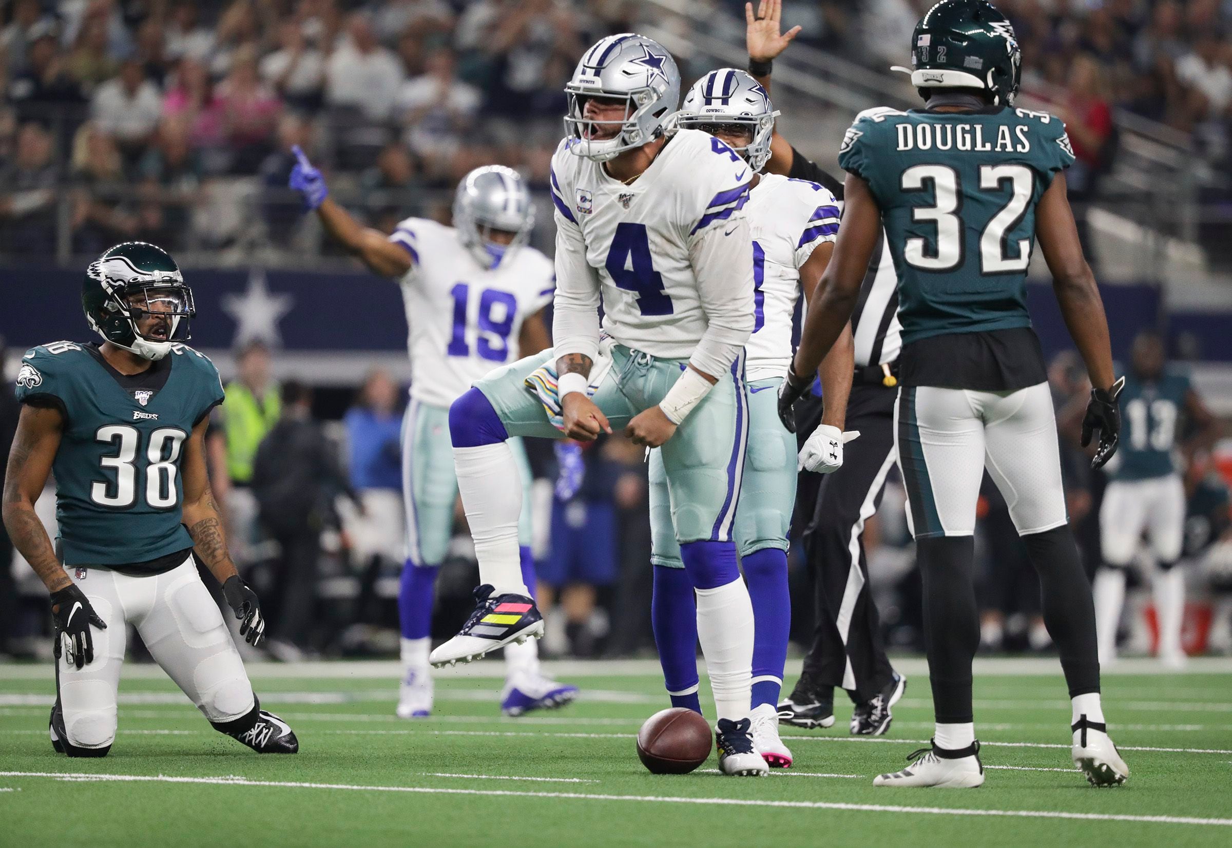 Grading the Cowboys: Dallas' flaws shine through in division loss to Eagles