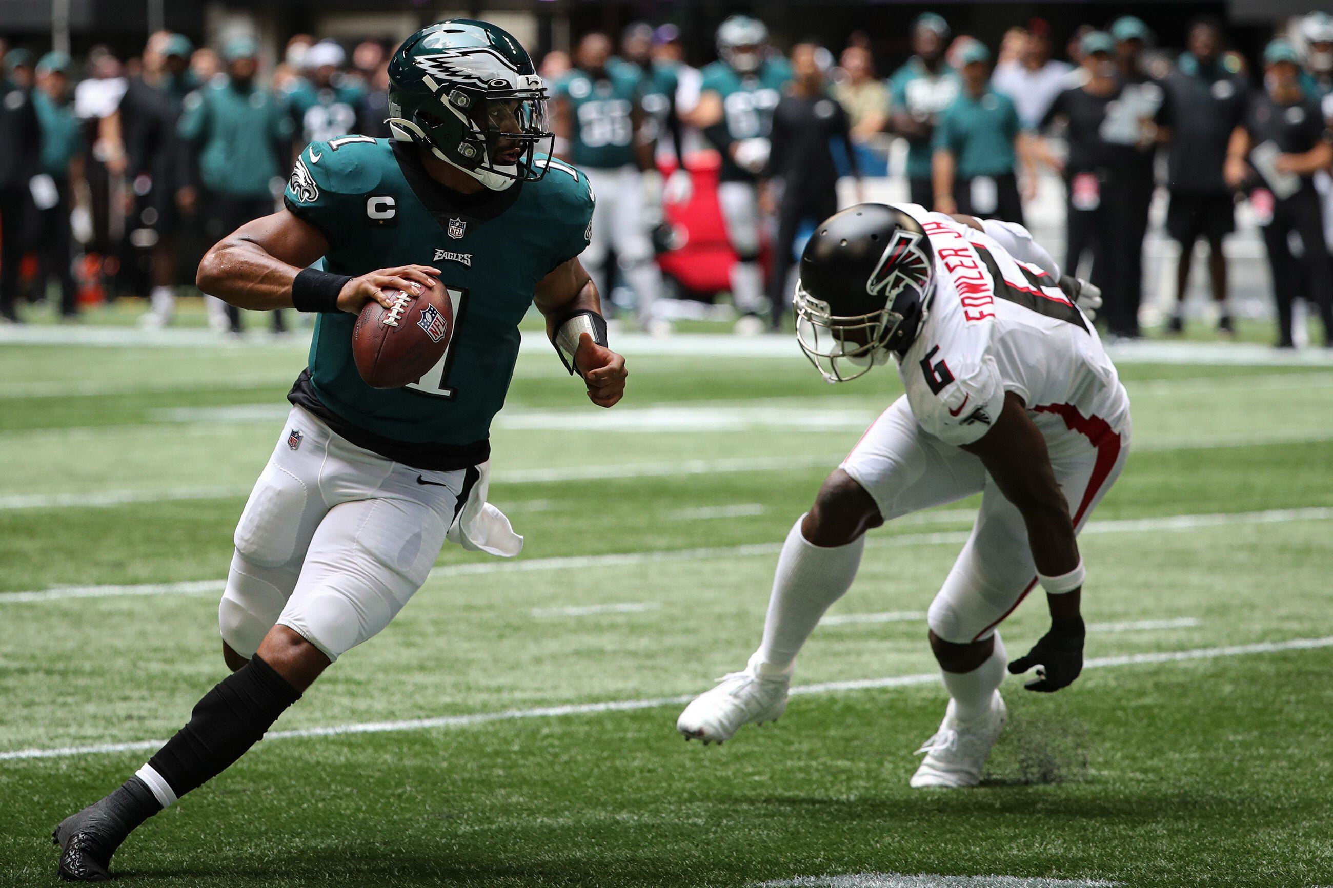 Eagles QB Jalen Hurts tops Lamar Jackson in this wild stat comparison