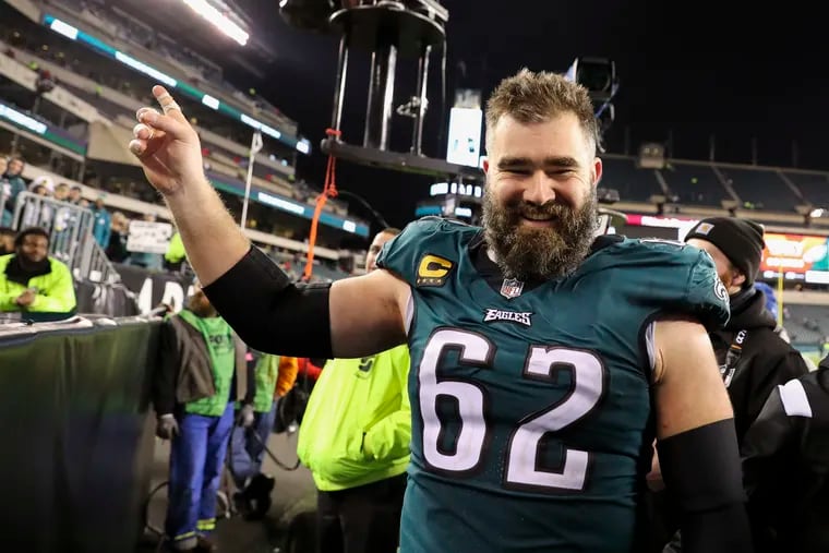 Center Jason Kelce leaves the field after the Eagles clobbered the New York Giants, 38-7, in their NFC divisional playoff game on Saturday.
