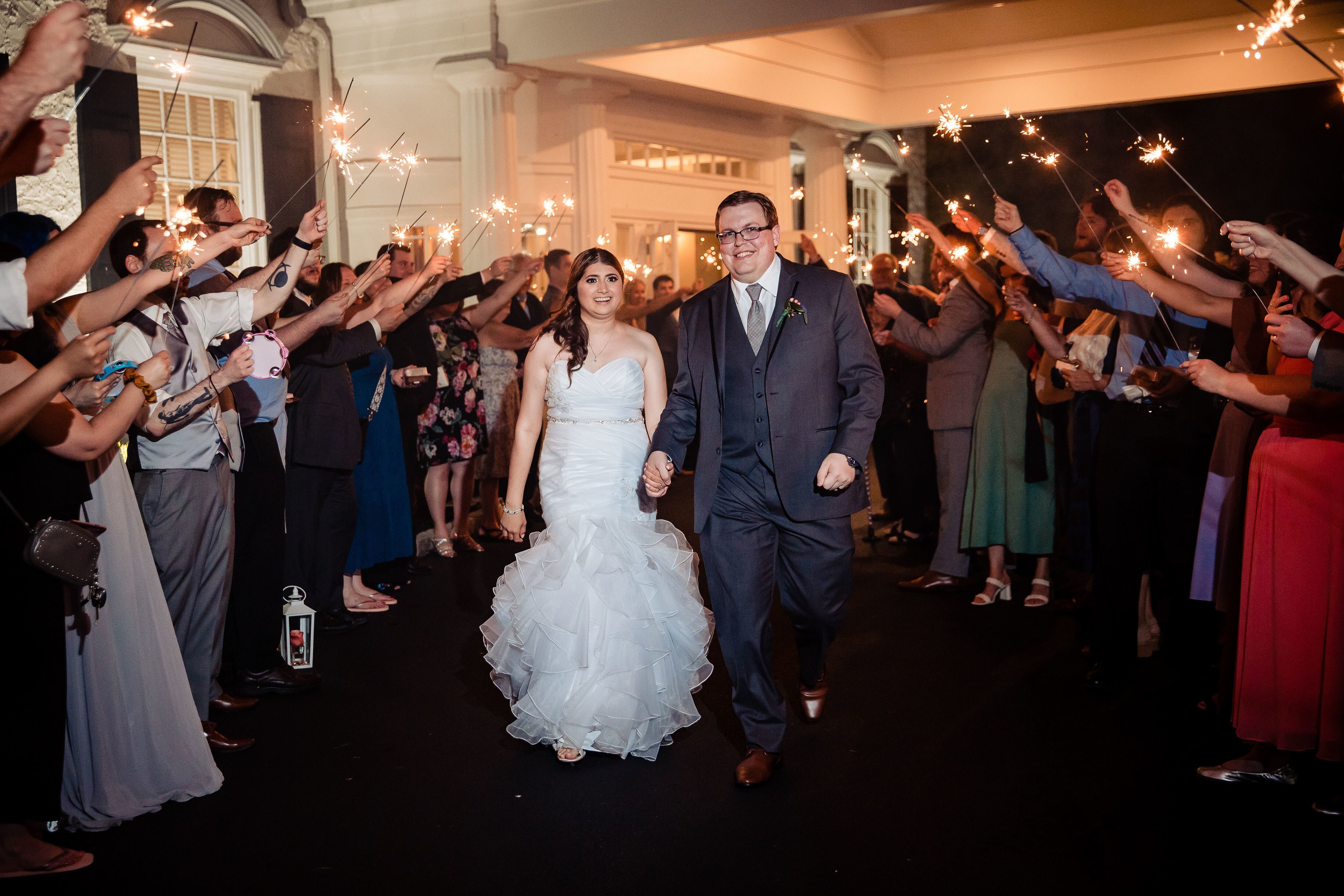 Bride loses bet, groom gets to wear Eagles jersey to wedding