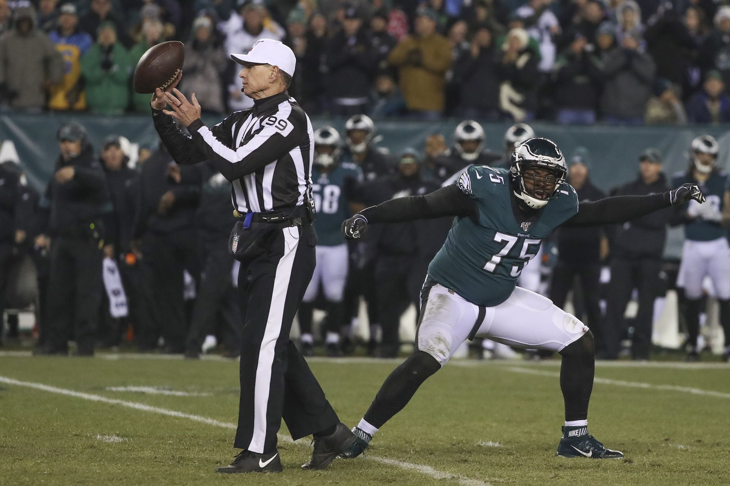 Eagles fall to Cowboys; playoff chances shrink