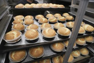 Watch how Termini Bros. Bakery makes their famous green and white Eagles  cupcakes