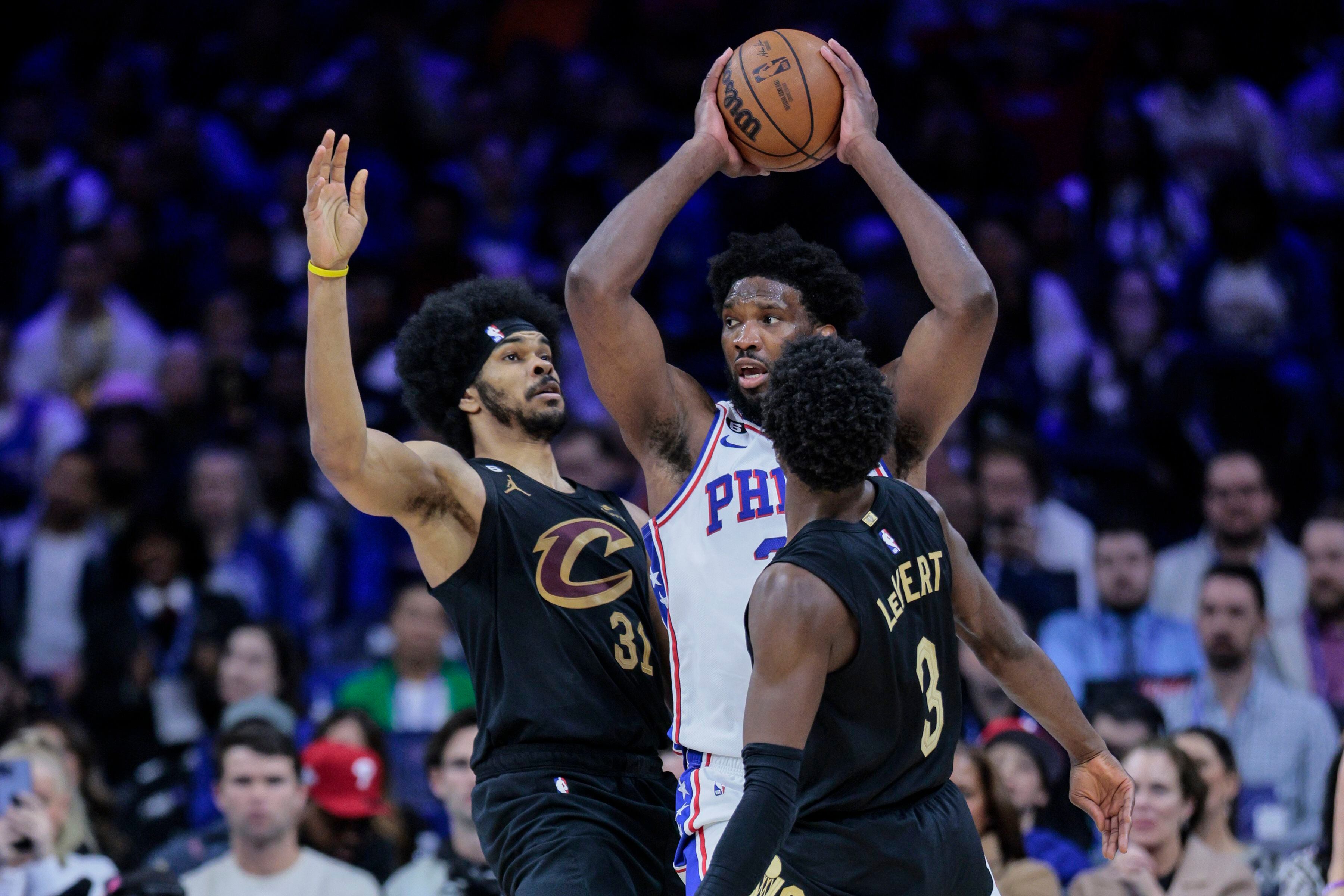 Joel Embiid starred on the court for the All-Star Game as Sixers of the  past were honored at halftime