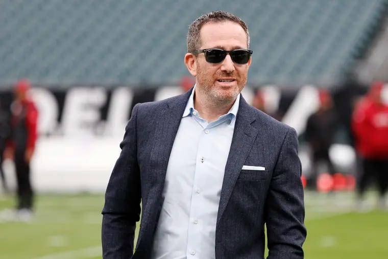 Trading with the Eagles' Howie Roseman is a 'pain.' Just ask the Commanders.