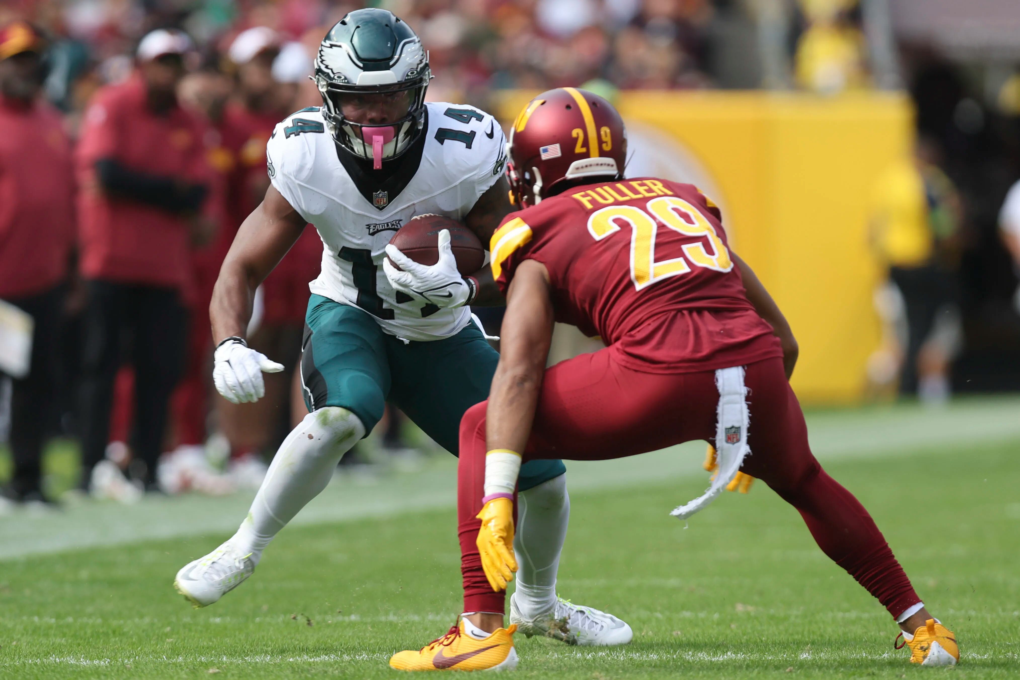 Jalen Carter suffers back injury in Eagles vs. Commanders game