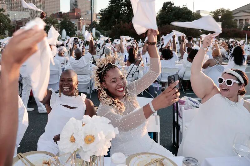 Dîner en Blanc Philadelphia 2022 Location is Logan Square this year