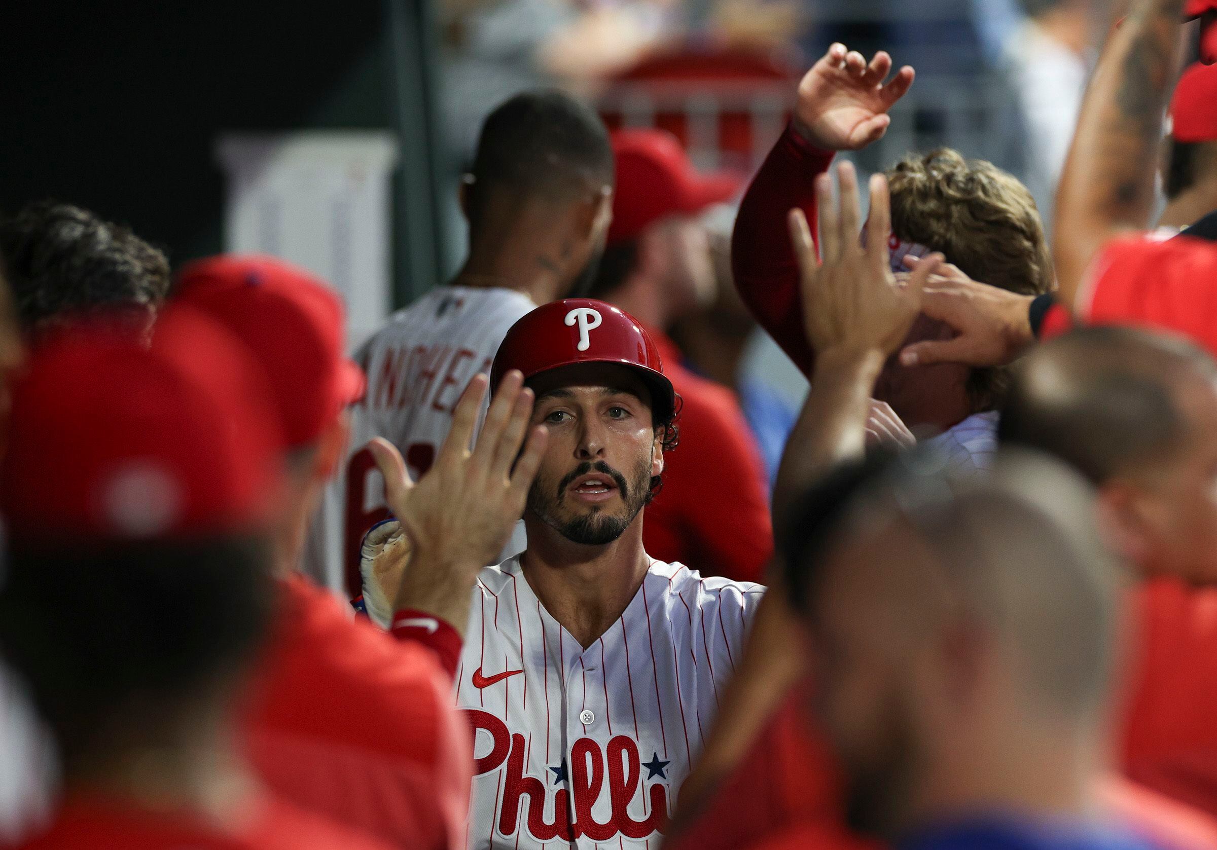 Cardinals celebrate O'Neill's walk-off HR by ripping shirt off his back