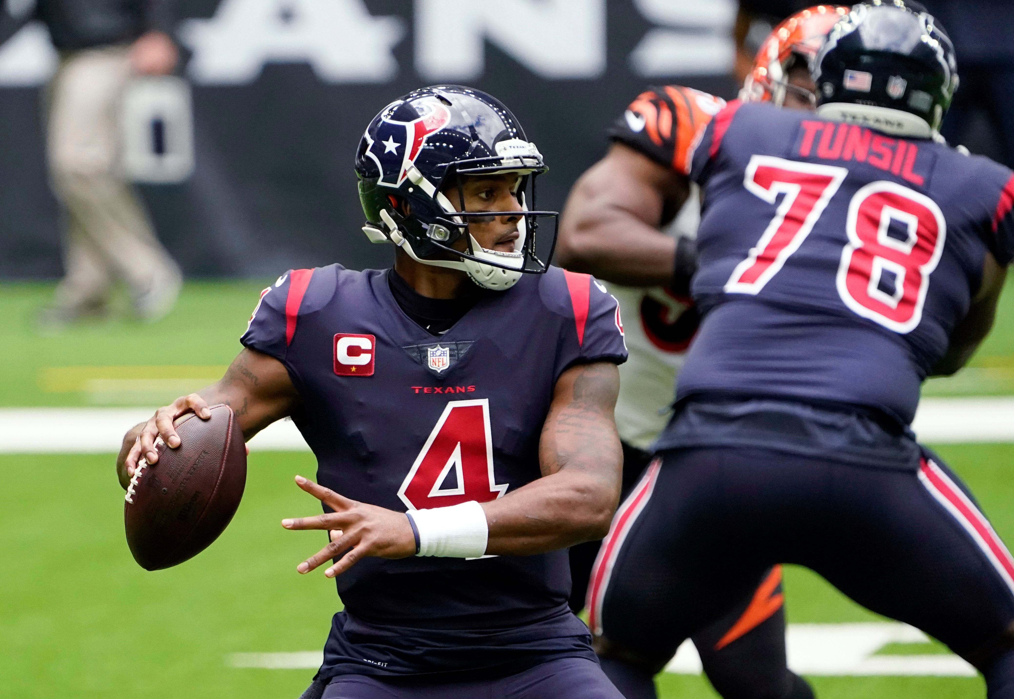 Deshaun Watson Posts Pointed Response to Report of His Practice Struggles  vs. Eagles