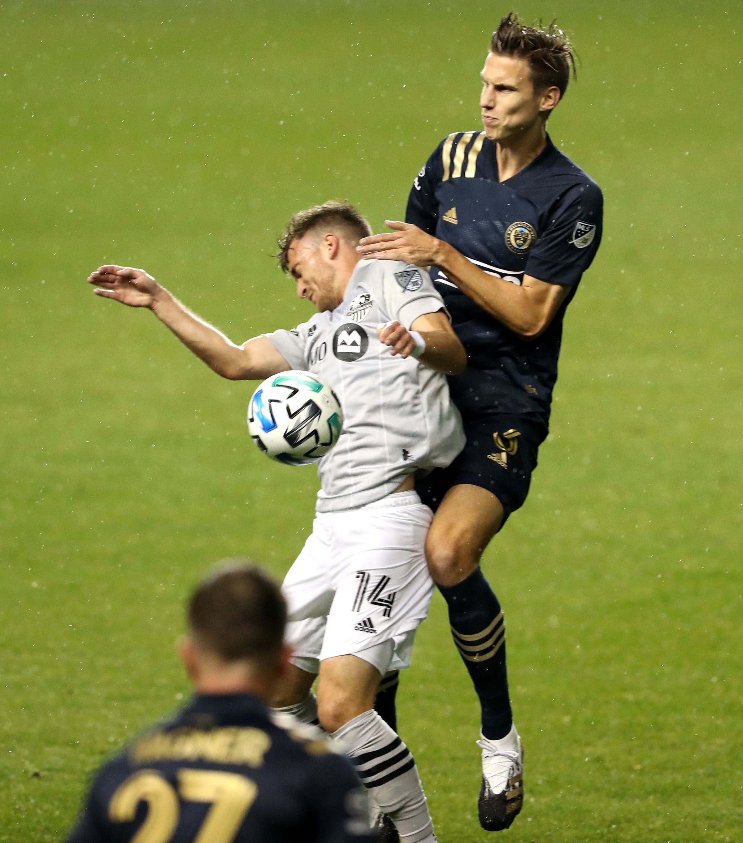 CF Montréal stun Philadelphia Union after momentum-changing Video Review