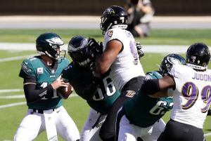 Eagles' Super Bowl-or-bust quest begins against Giants