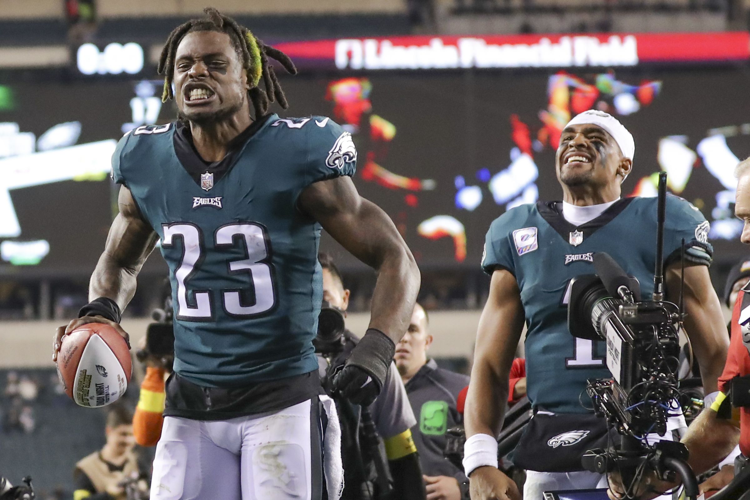 Eagles improve to 6-0, Hurts key in 26-17 win over Cowboys - WTOP News