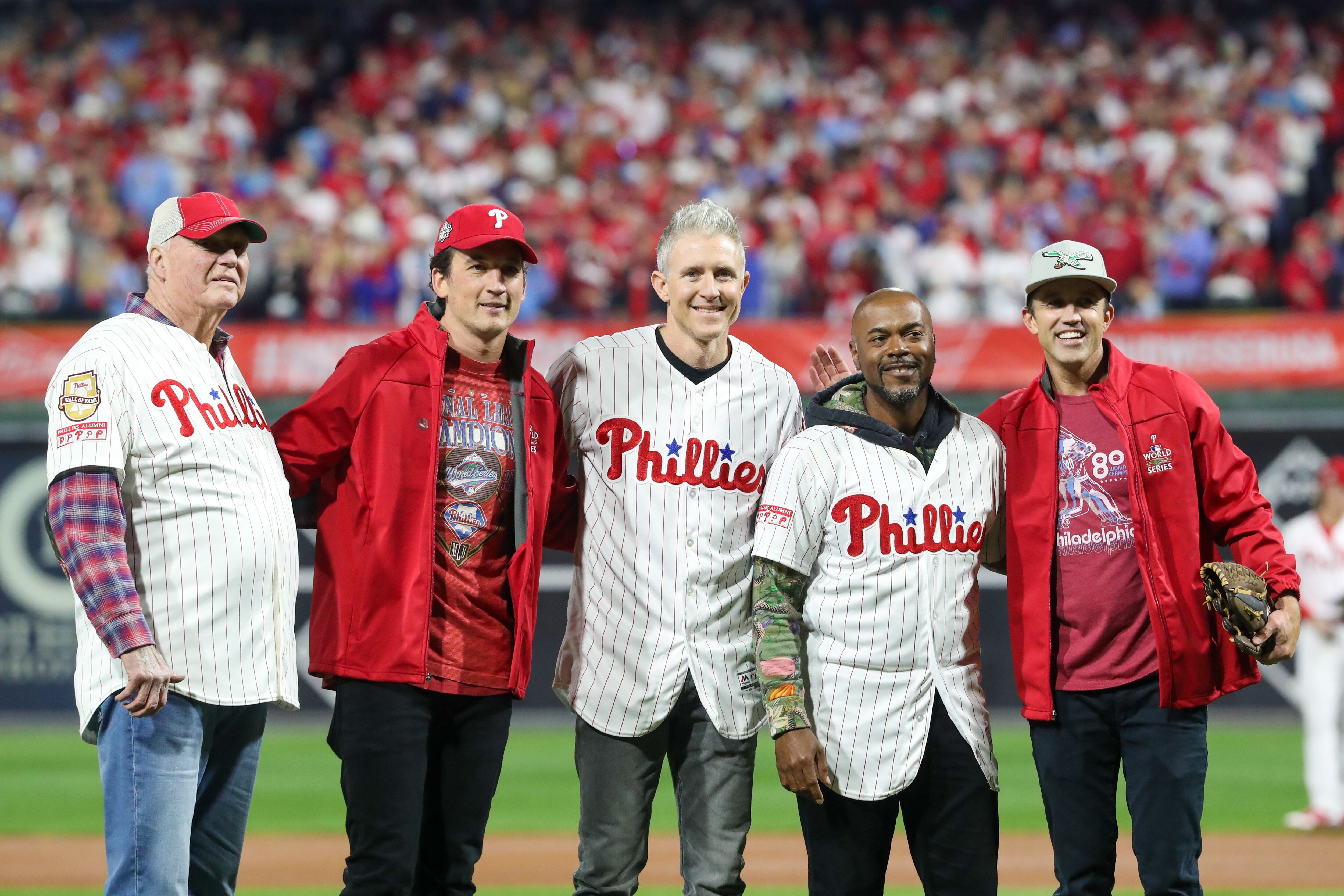 Chase Utley with his biggest fan : r/IASIP