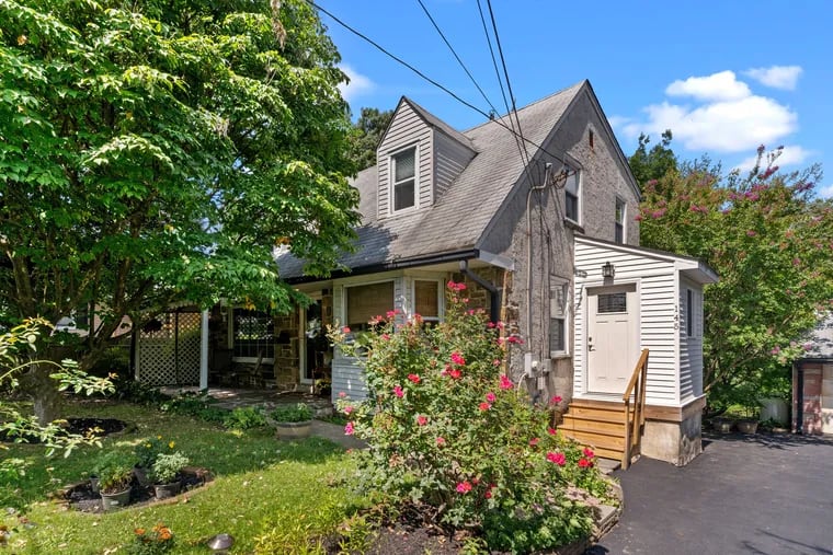 Christine Doroba and John Sedia are selling the 1950 home they've lived in for 17 years.