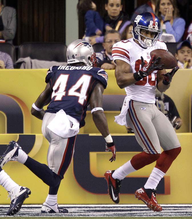 Late touchdown lifts Giants to 21-17 win over Patriots in Super