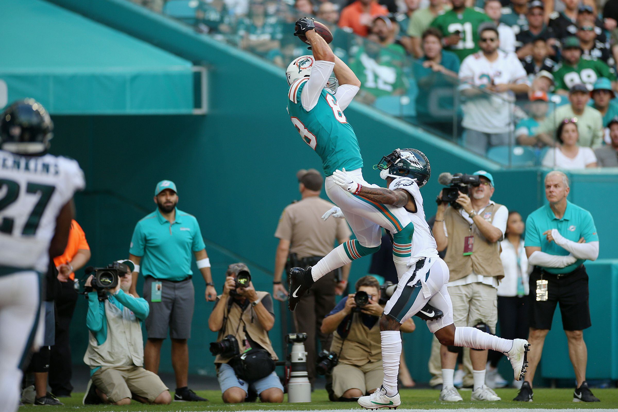 Miami Dolphins Use Tricks To Topple Philadelphia Eagles