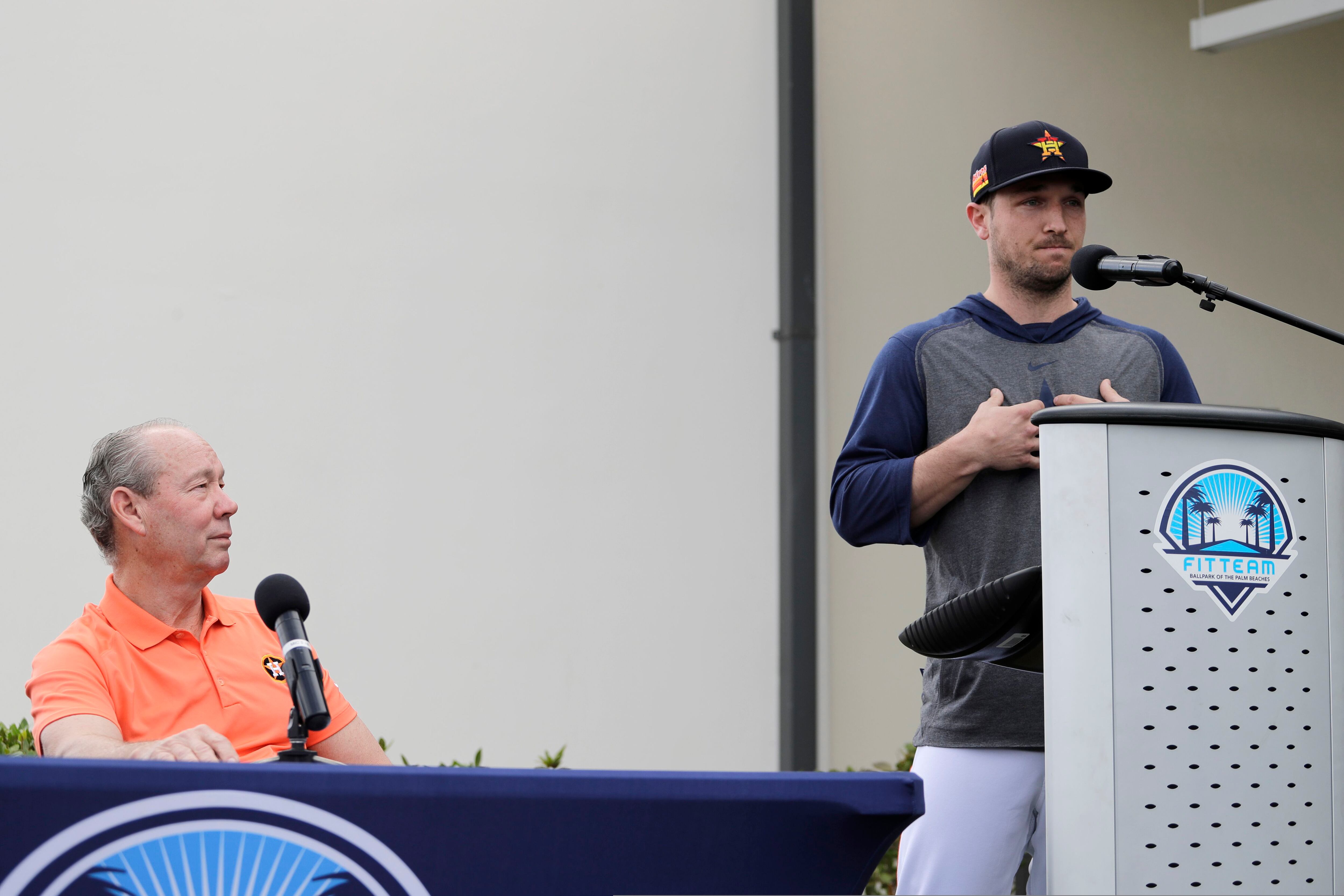 Astros Alex Bregman, José Altuve Apologize For Sign Stealing